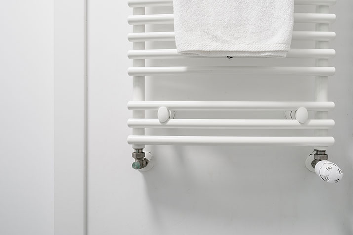 Bathroom Towel Holder Ideas: Creative and Practical Hanging Solutions