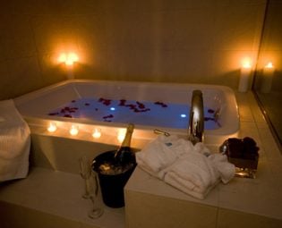 Romantic Candlelit Bathtub