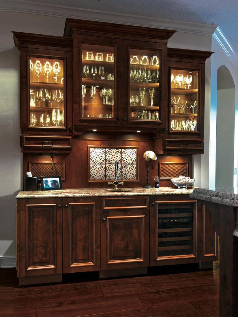 9 Basement wet bar ideas to impress your guests