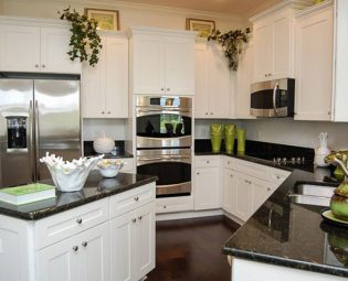 White Shaker Kitchen with Stainless Steel Appliances