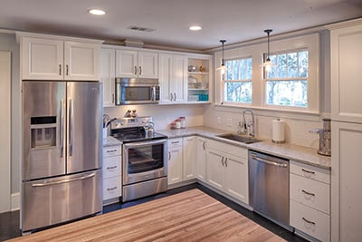 What is an L-Shaped Kitchen?  Definition of L-Shaped Kitchen