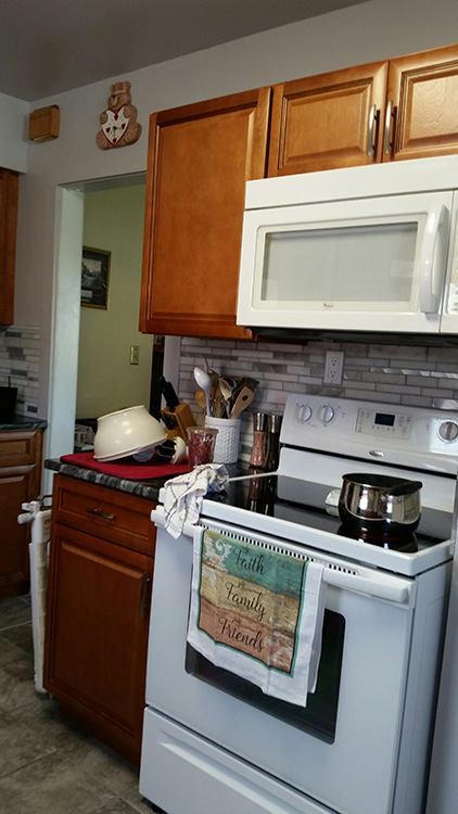 Cinnamon Glaze cabinets, photo 26
