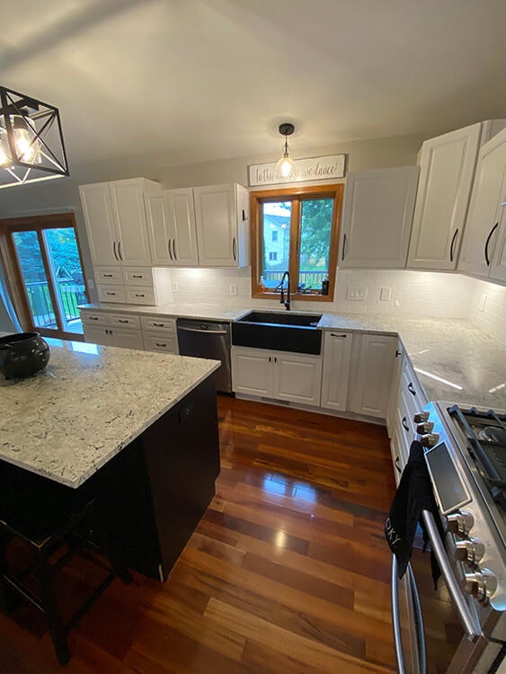 Gramercy White cabinets, photo 95