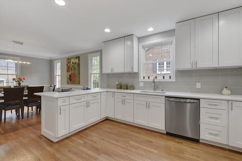 Ice White Shaker cabinets, photo 10