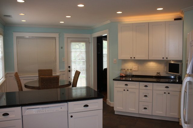 Ice White Shaker cabinets, photo 116