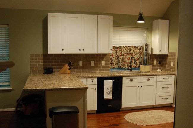 Ice White Shaker cabinets, photo 109