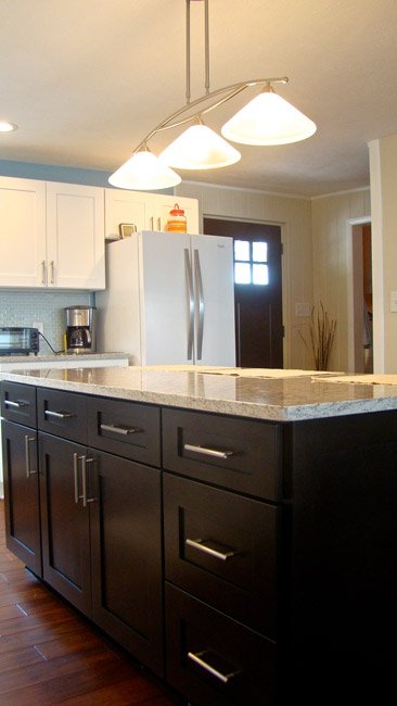 Ice White Shaker cabinets, photo 249