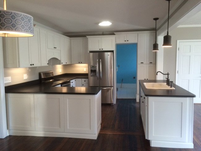 Ice White Shaker cabinets, photo 59