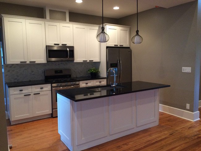 Ice White Shaker cabinets, photo 60