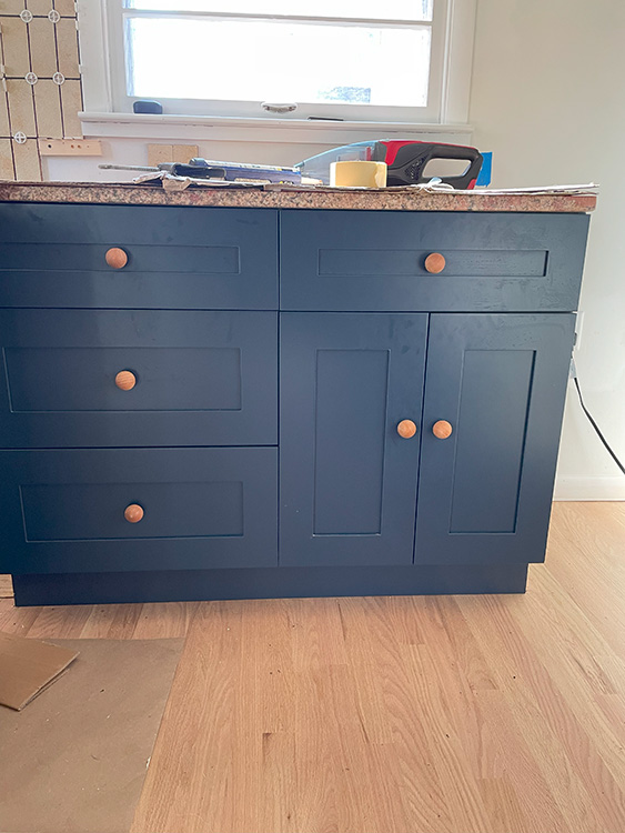 Imperial Blue cabinets, photo 31