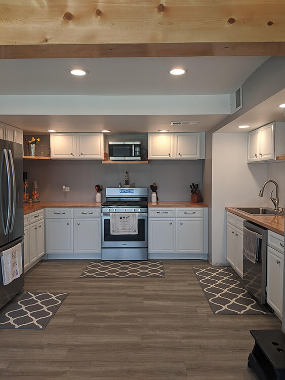 Lexington White cabinets, photo 38