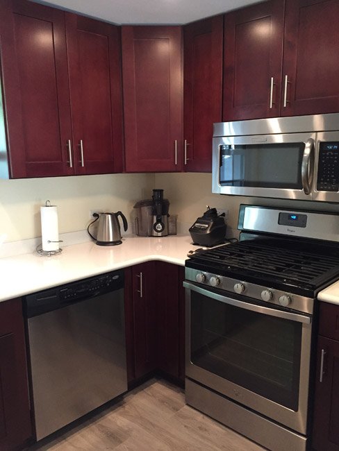 Mocha Shaker cabinets, photo 15