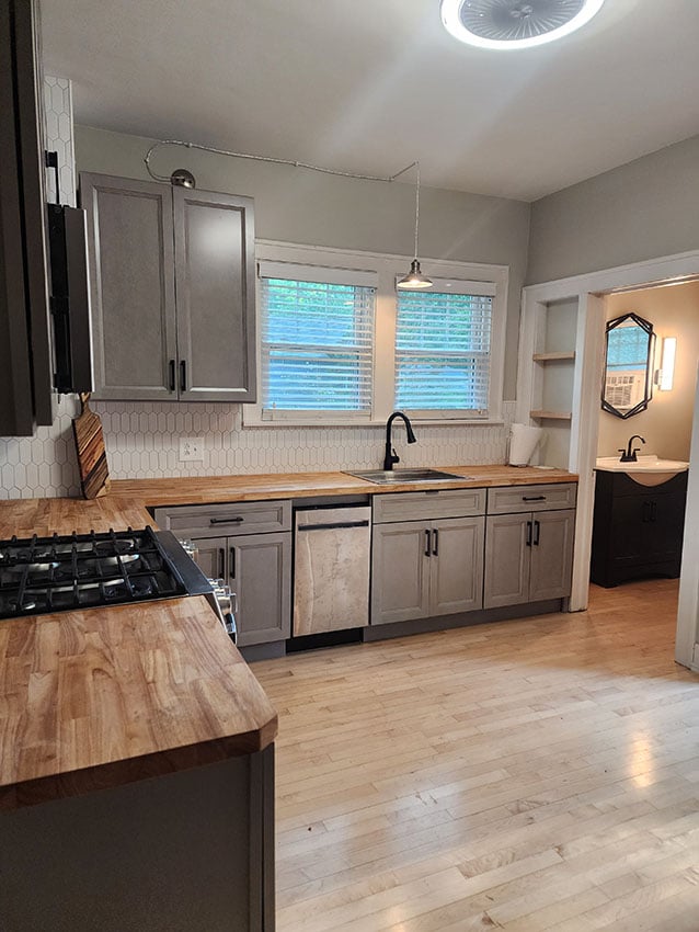Oxford Mist cabinets, photo 4