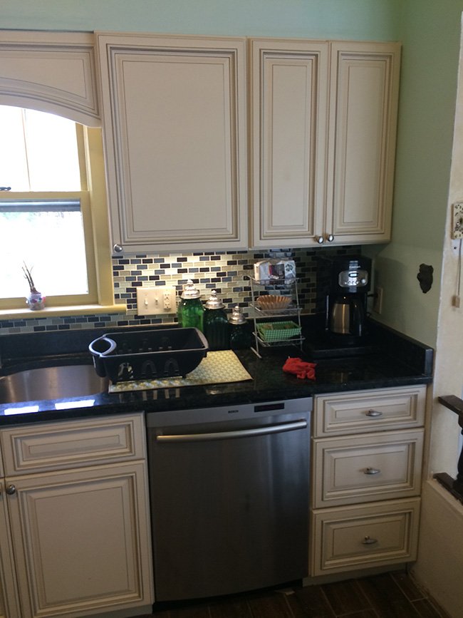 Pearl cabinets, photo 60