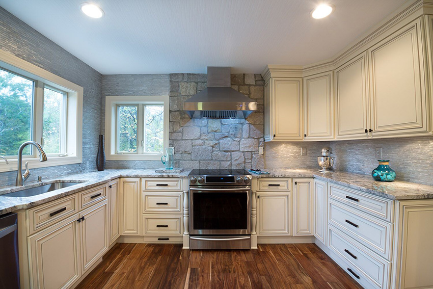 Pearl cabinets, photo 1