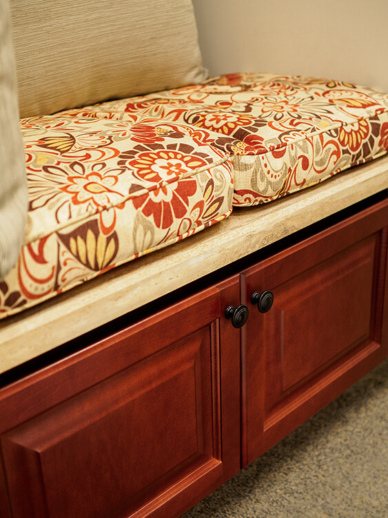 Riverside Crimson cabinets, photo 1