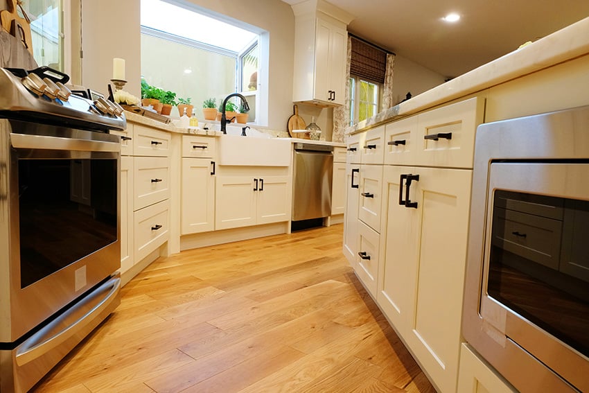 Shaker Antique White