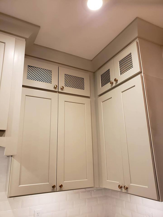 Shaker Light Gray cabinets, photo 10