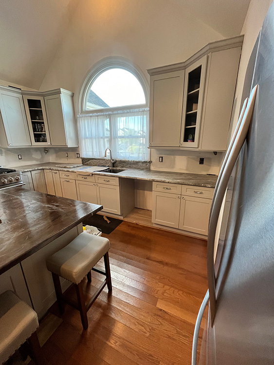 Shaker Light Gray cabinets, photo 31