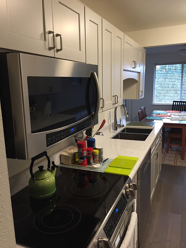 Shaker Light Gray cabinets, photo 6