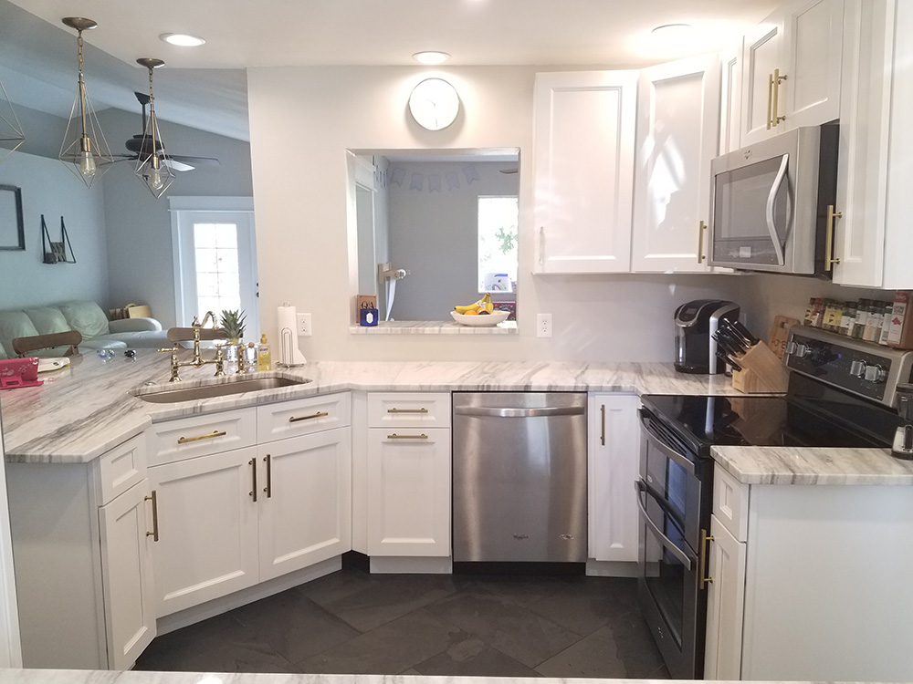 Thompson White cabinets, photo 3
