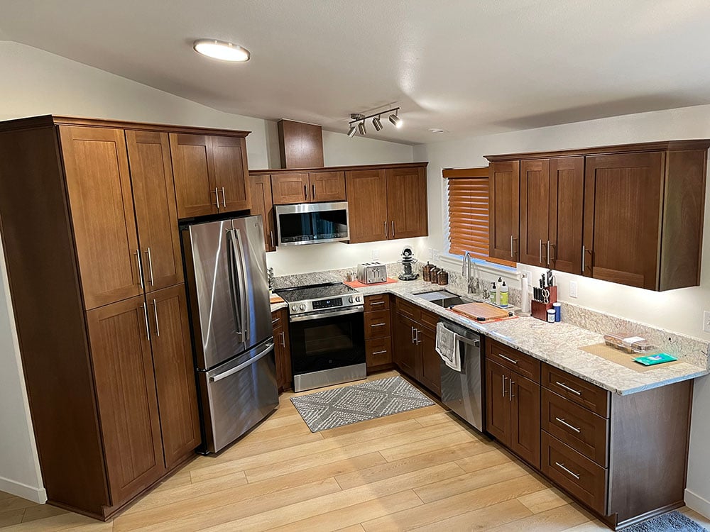 Woodland Brown Shaker cabinets, photo 4