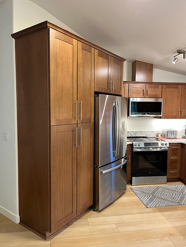 Woodland Brown Shaker cabinets, photo 6