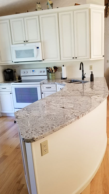 York Antique White cabinets, photo 4